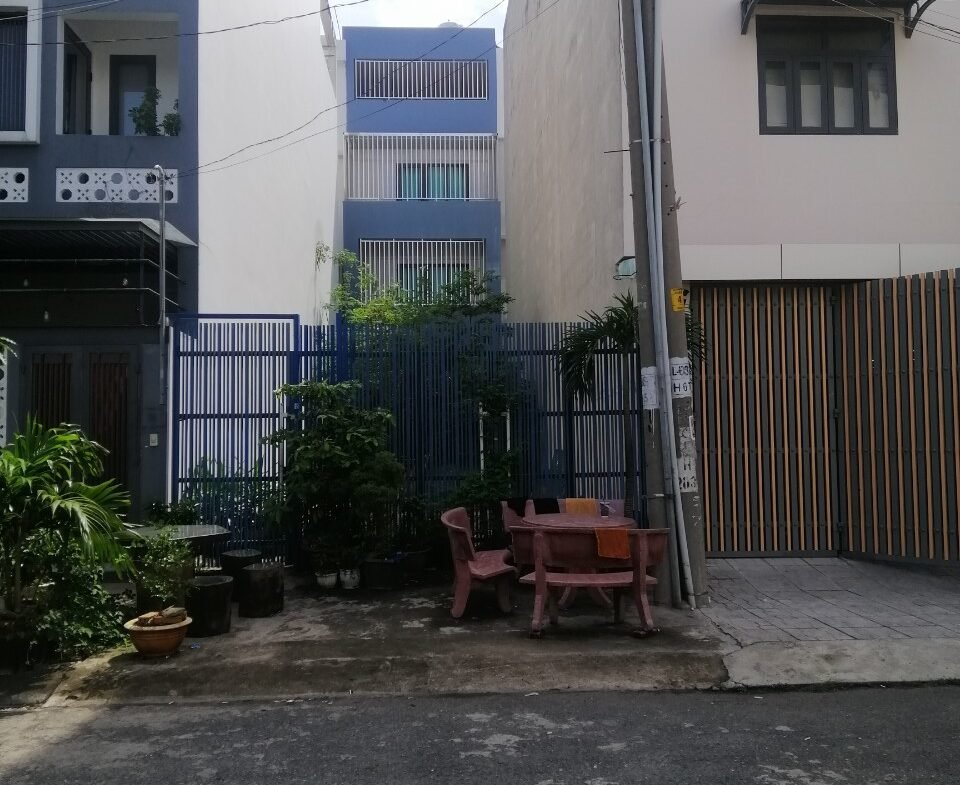 đất đường 1C khu ao sen Tên lửa gần Aeon