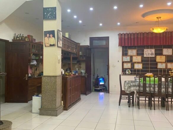 phòng ăn biệt thự đường 19 khu tên lửa