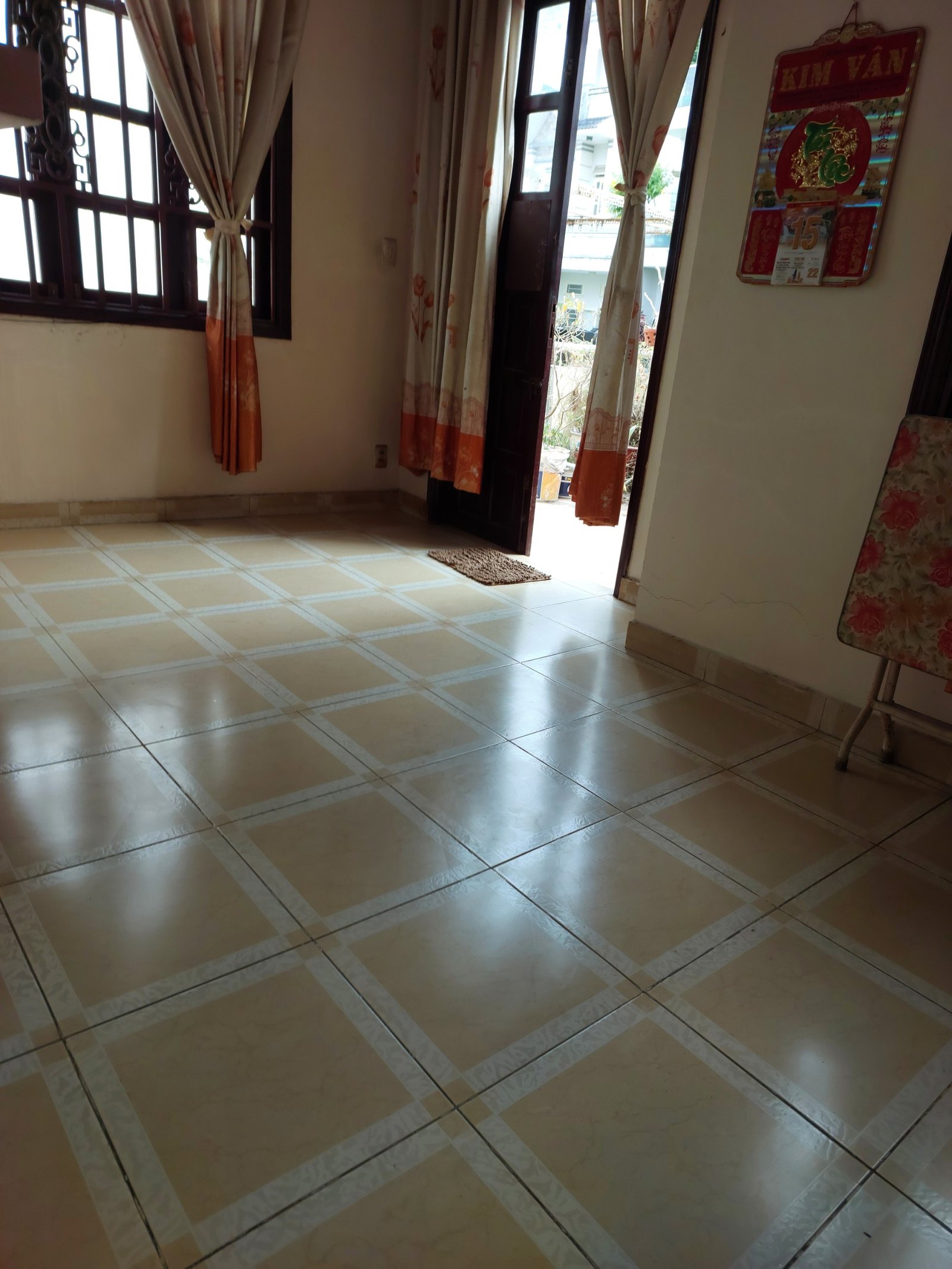 phòng ngủ mặt tiền Lê Cao Lãng