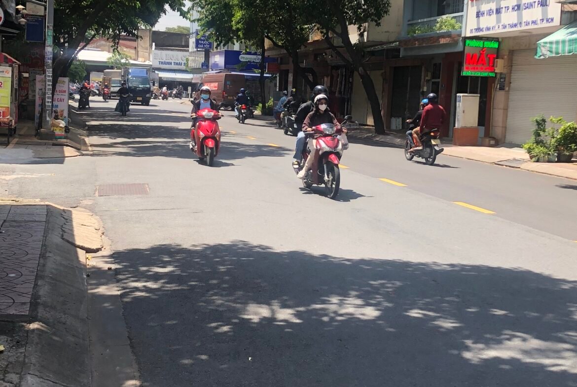 đường Trương Vĩnh Ký , đoạn gần Luỹ Bán Bích