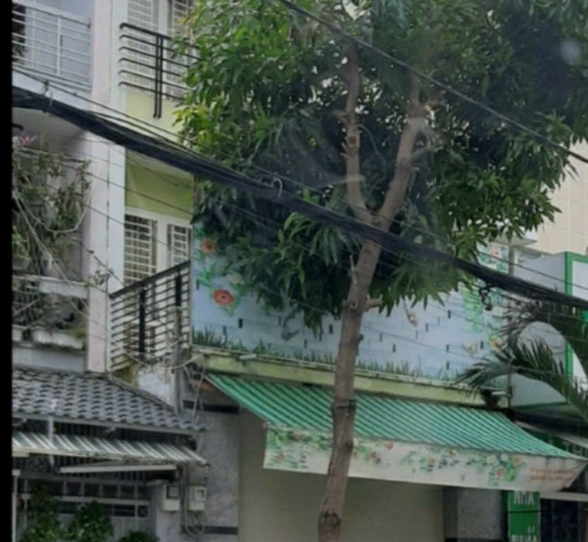 nhà mặt tiền đường 49 khu tên lửa