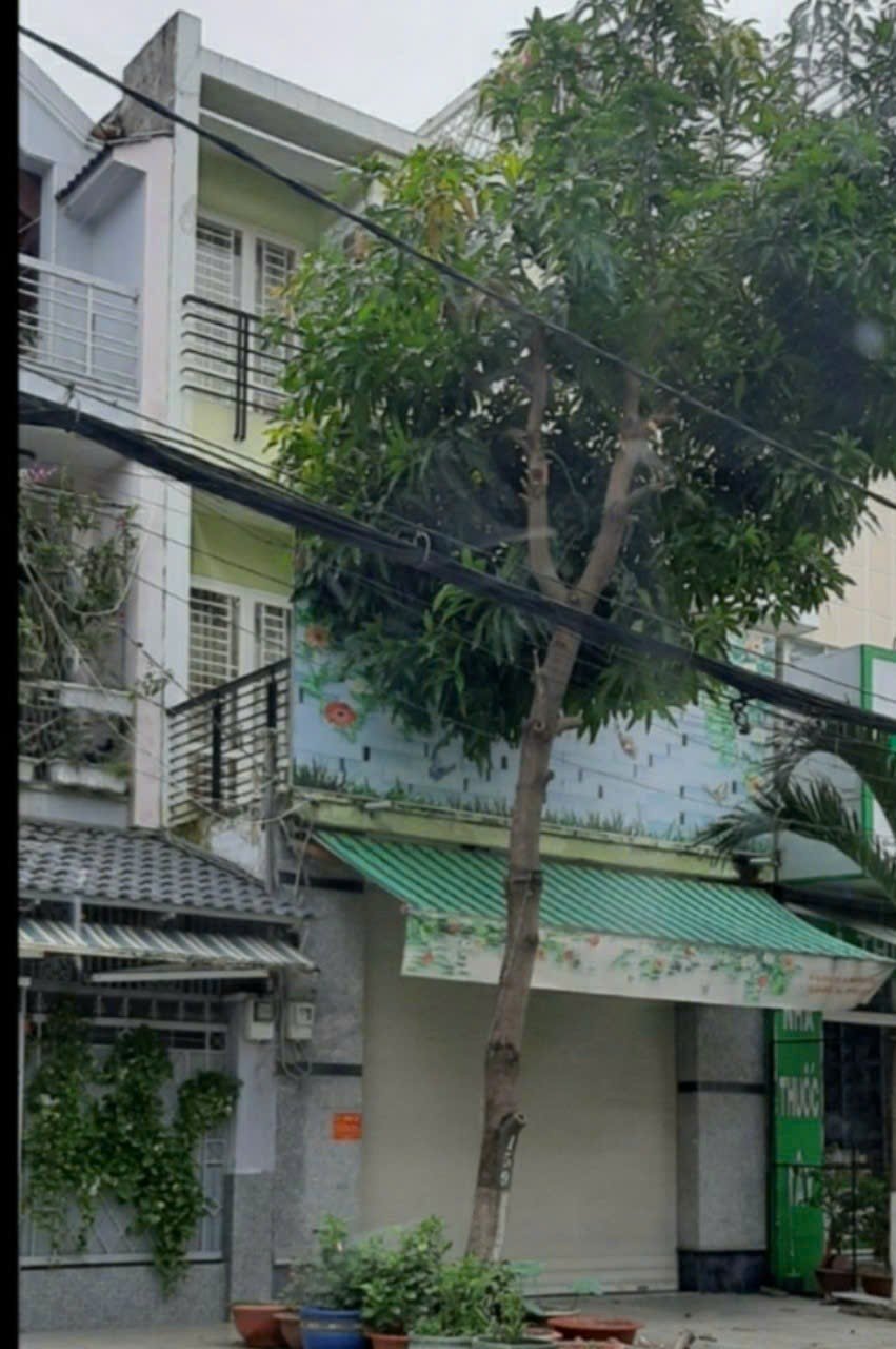 nhà mặt tiền đường 49 khu tên lửa