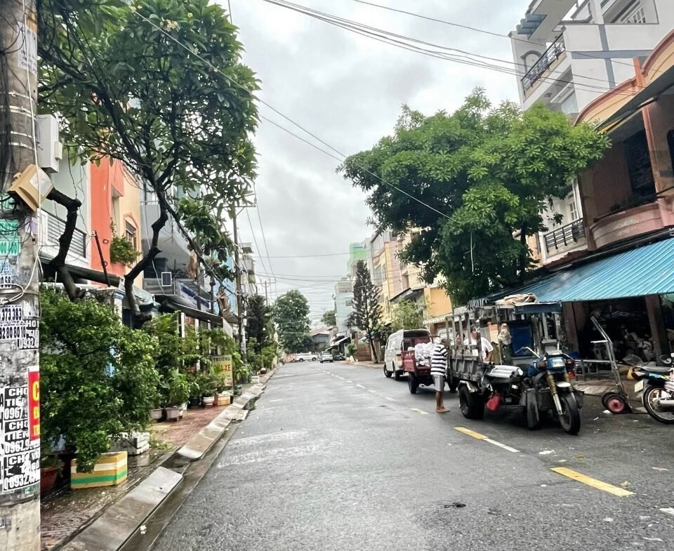 nhà mặt tiền đường Huỳnh Văn Một Tân Phú