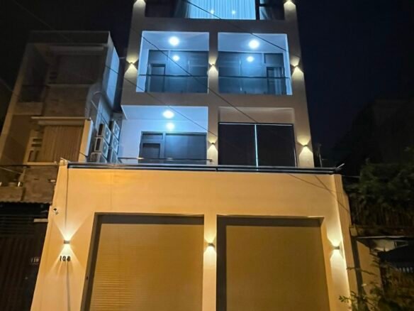 bán nhà mặt tiền đường Ỷ Lan