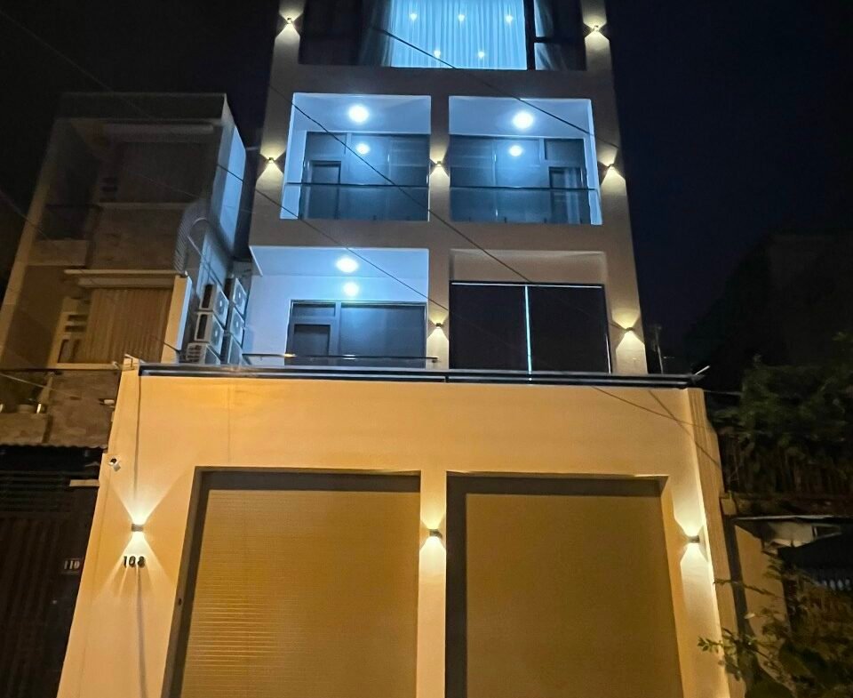 bán nhà mặt tiền đường Ỷ Lan