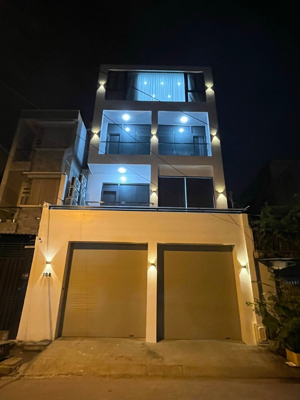 bán nhà mặt tiền đường Ỷ Lan