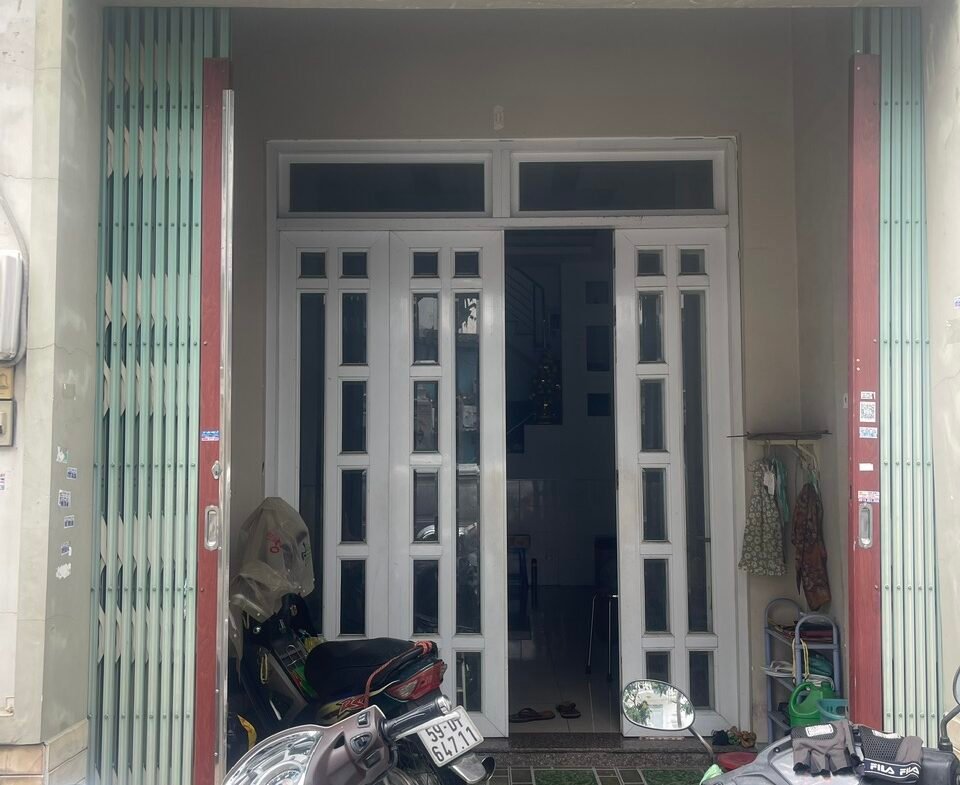 bán nhà mặt tiền Lê Niệm