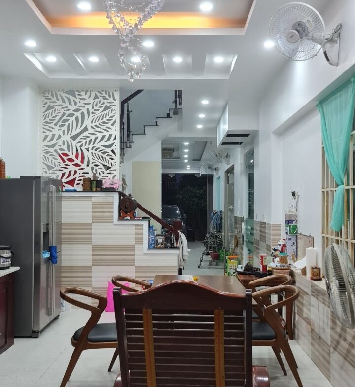 Bán nhà góc 2 mặt tiền đường 21A khu tên lửa