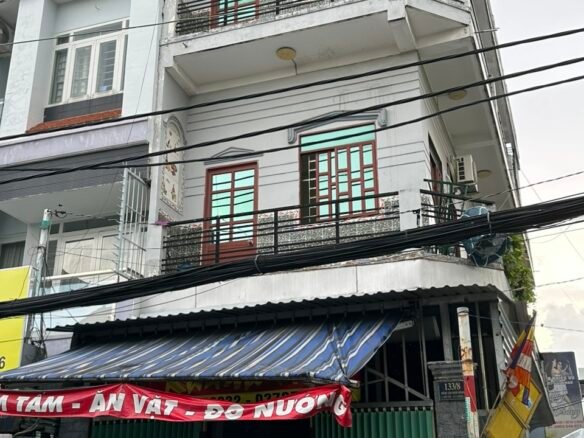 Bán nhà góc 2 mặt tiền Nguyễn Văn Vịnh