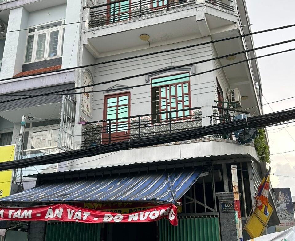 Bán nhà góc 2 mặt tiền Nguyễn Văn Vịnh