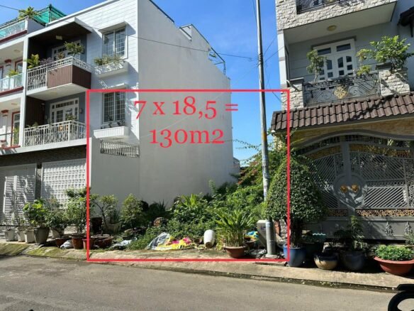 đất mặt tiền đường số 8