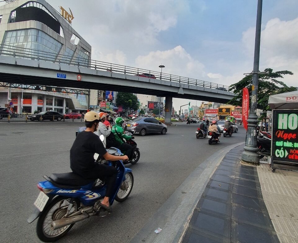 Bán Nhà 2 mặt tiền đường Cộng Hoà