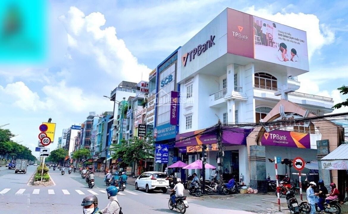 bán nhà mặt tiền Trường Chinh gần chợ Lạc Quang