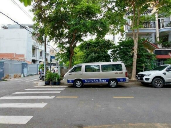 mặt tiền 326/ đường Thạch Lam