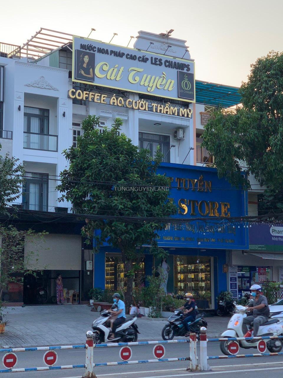 z5080457229486_6635d9b278521a545ae441237d8a2acc