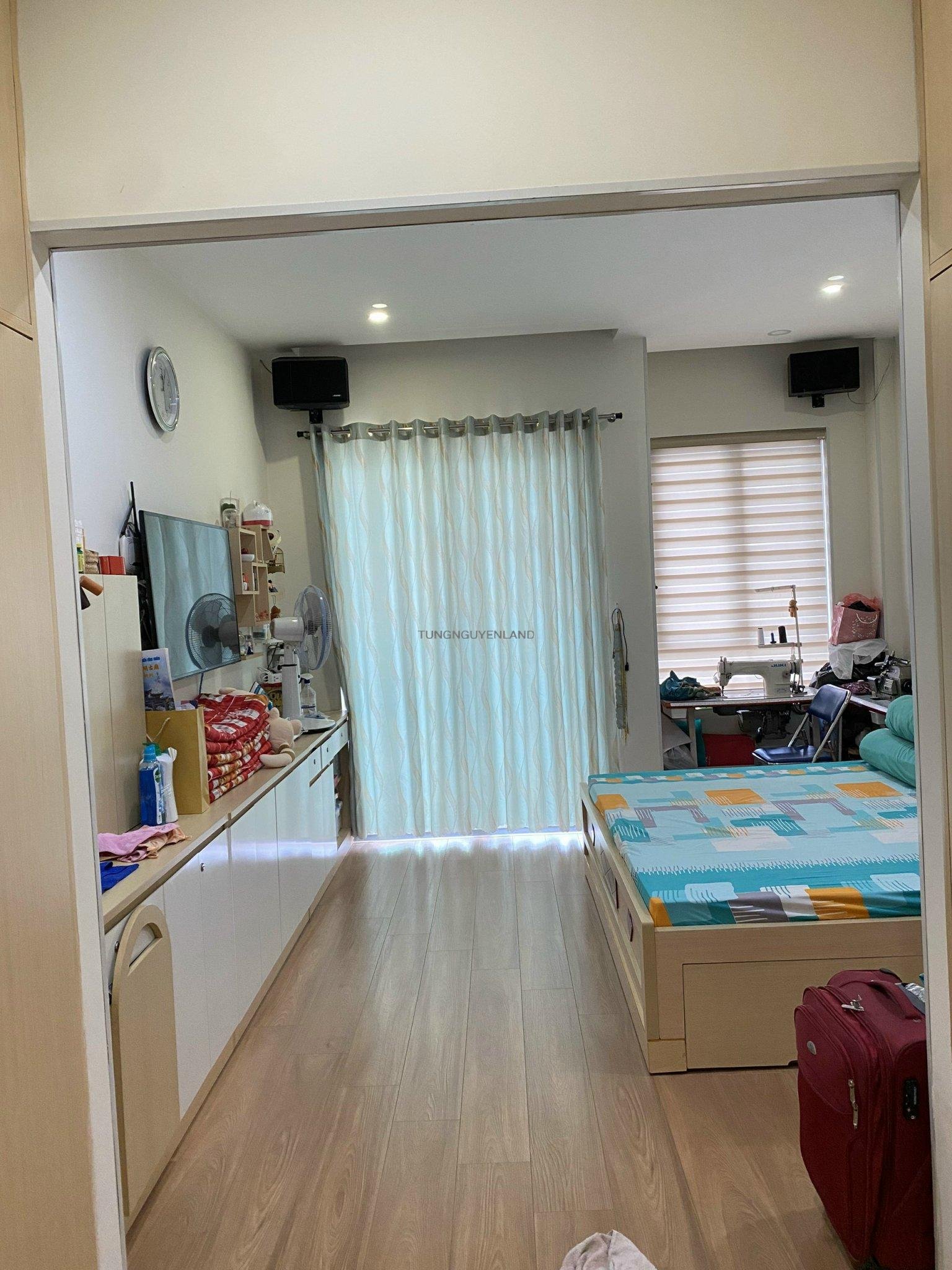 z5208777469512_99cf6a977c1afad61e889d4f5ed36fd2