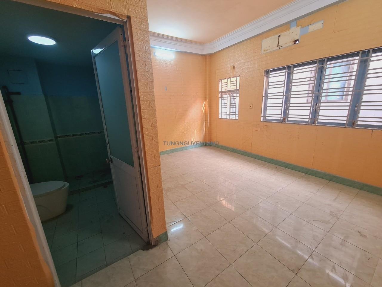 z5282881843085_4e0c0812f5e07123141c684cdb87e425