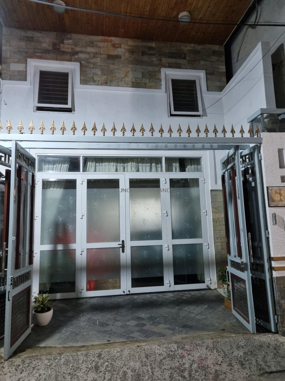 z5600126386468_6be4a1c27282b13b57e4fb511eb1fb8d