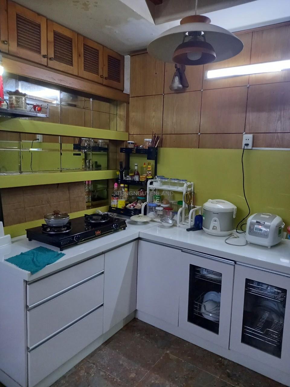 z5600126392366_e4a4e883a7aa9e34a4c7a88e1d1d75e2