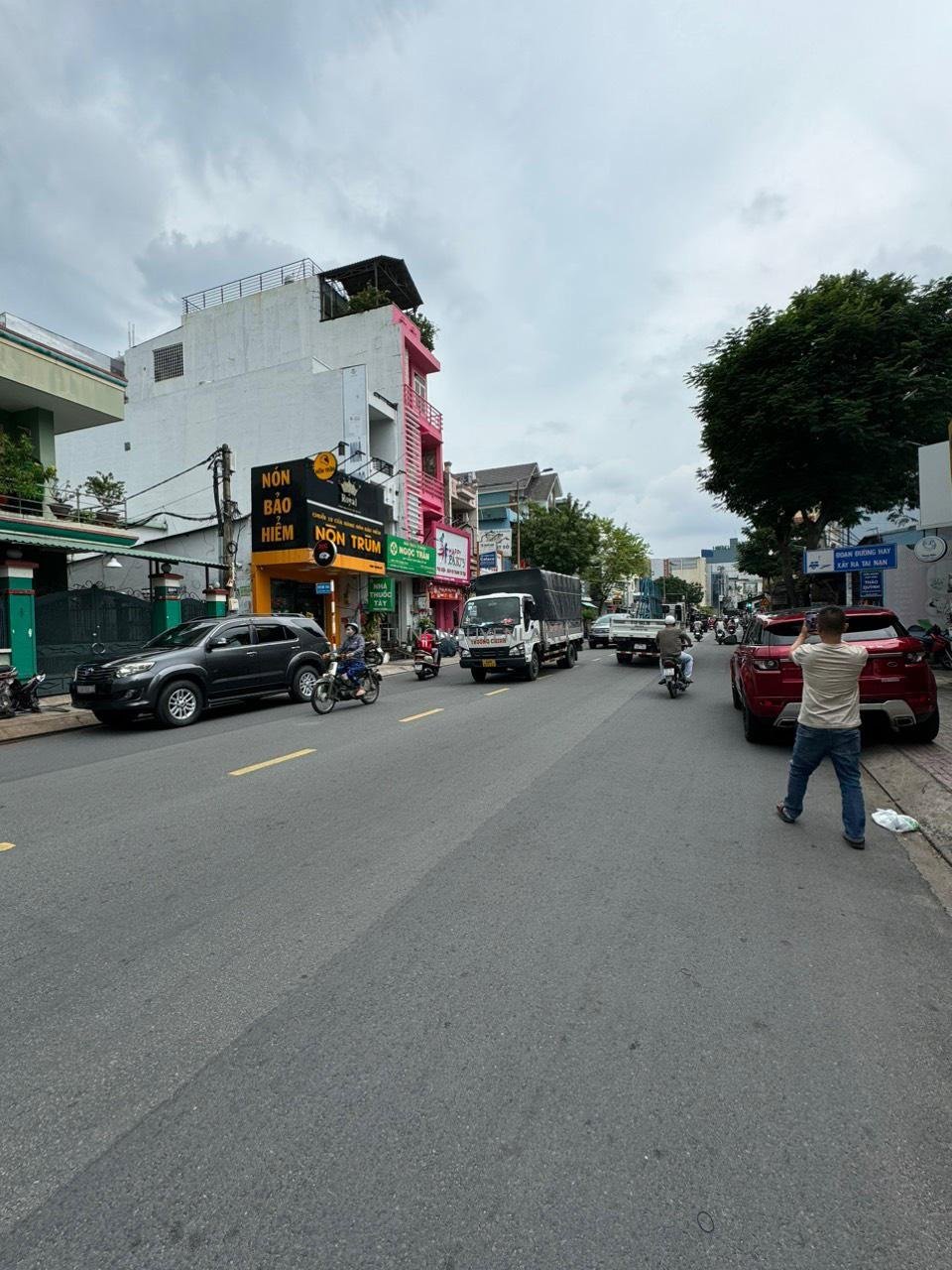 z5606858226329_a0517438f8b68e8f9bd6f490929f1d6e