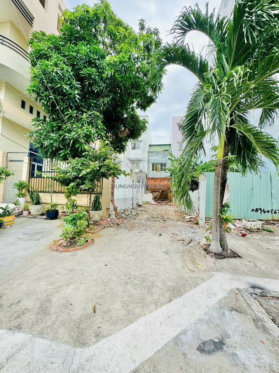 z5632276110908_fc0dc9b52952d31384edb689a192d848