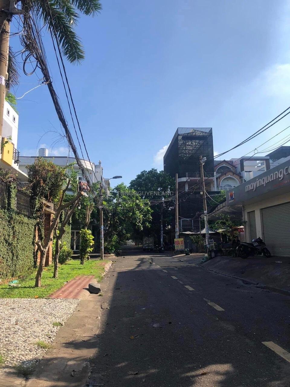 z5641020669114_e99623391cae184a0342bd1aa6428a1e