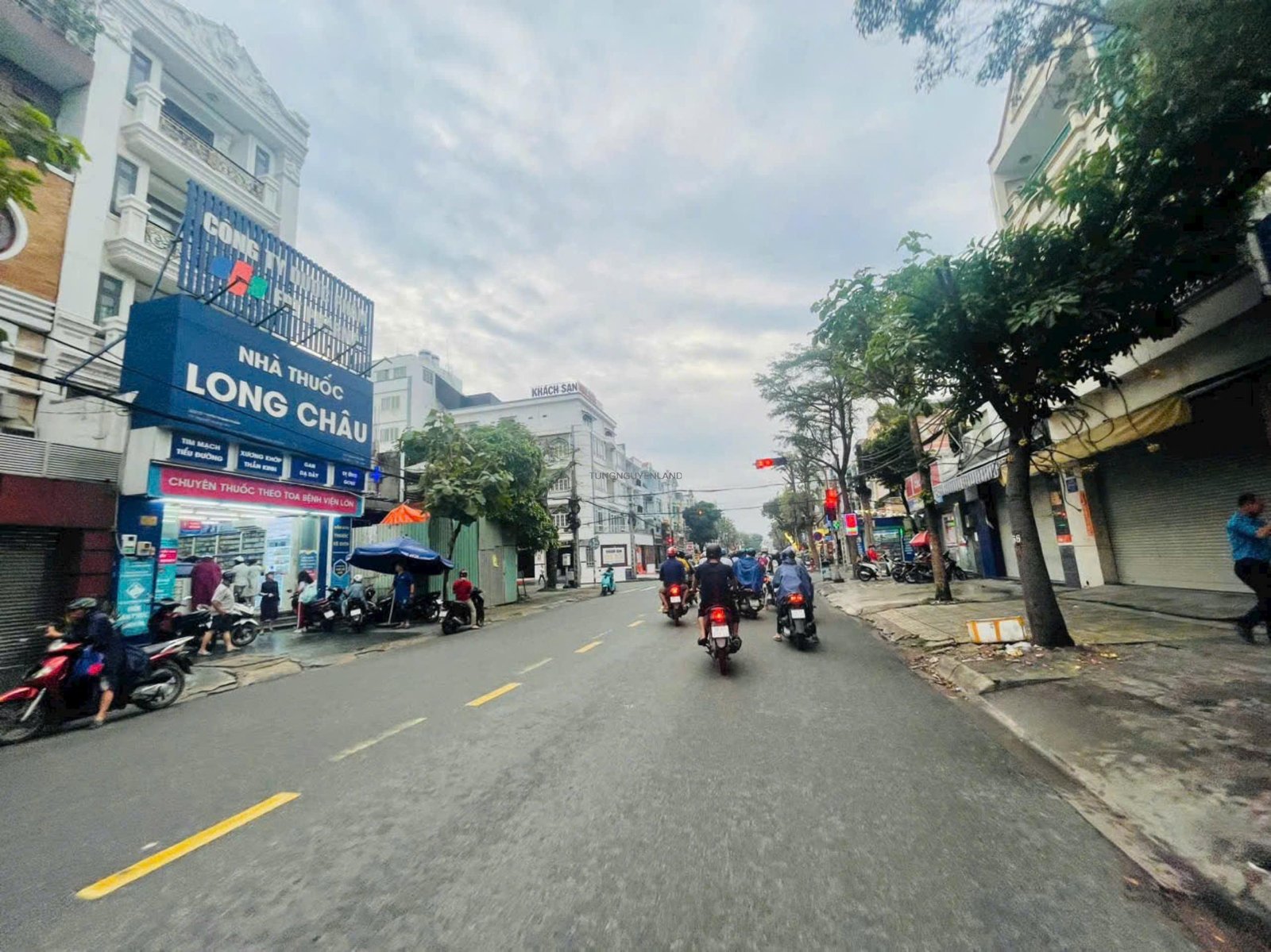 z6160355800043_23ce25d2238042215f5f991f6b089d45