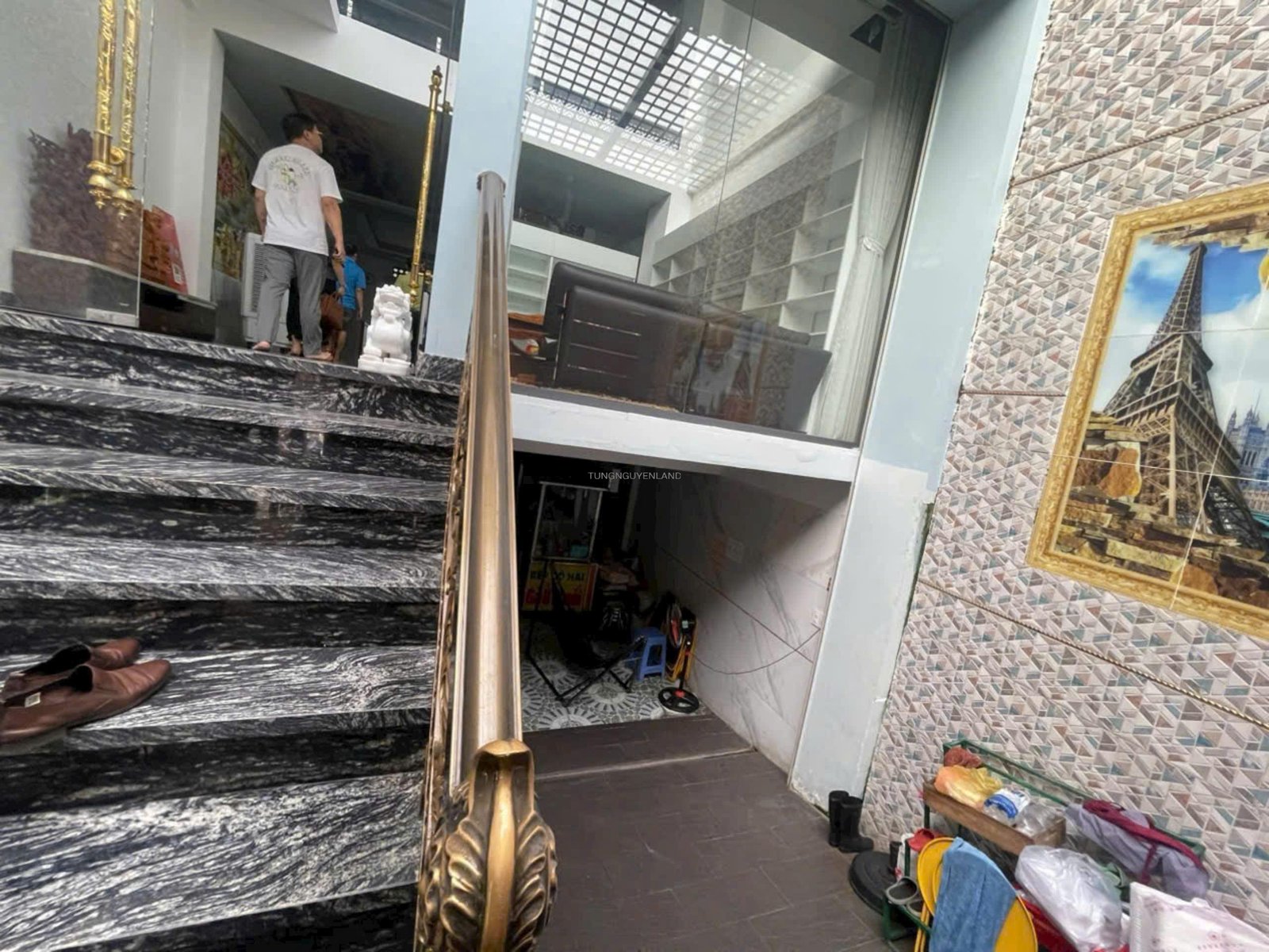 z6160355811908_06fbab596322bac577ecb19fdaf1b5d7