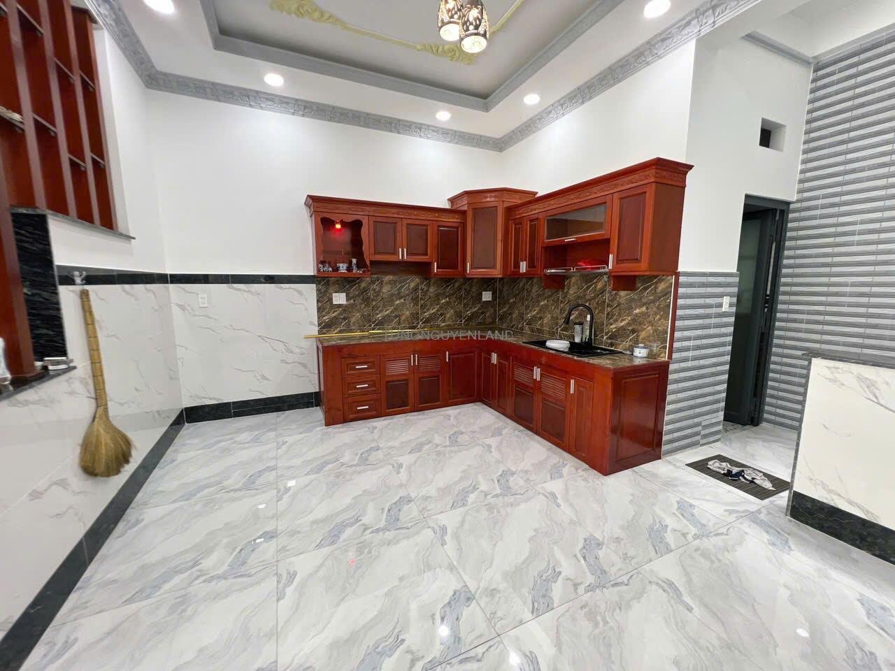 z6354746873658_ad45a051458fc28fcde9fb991c667529