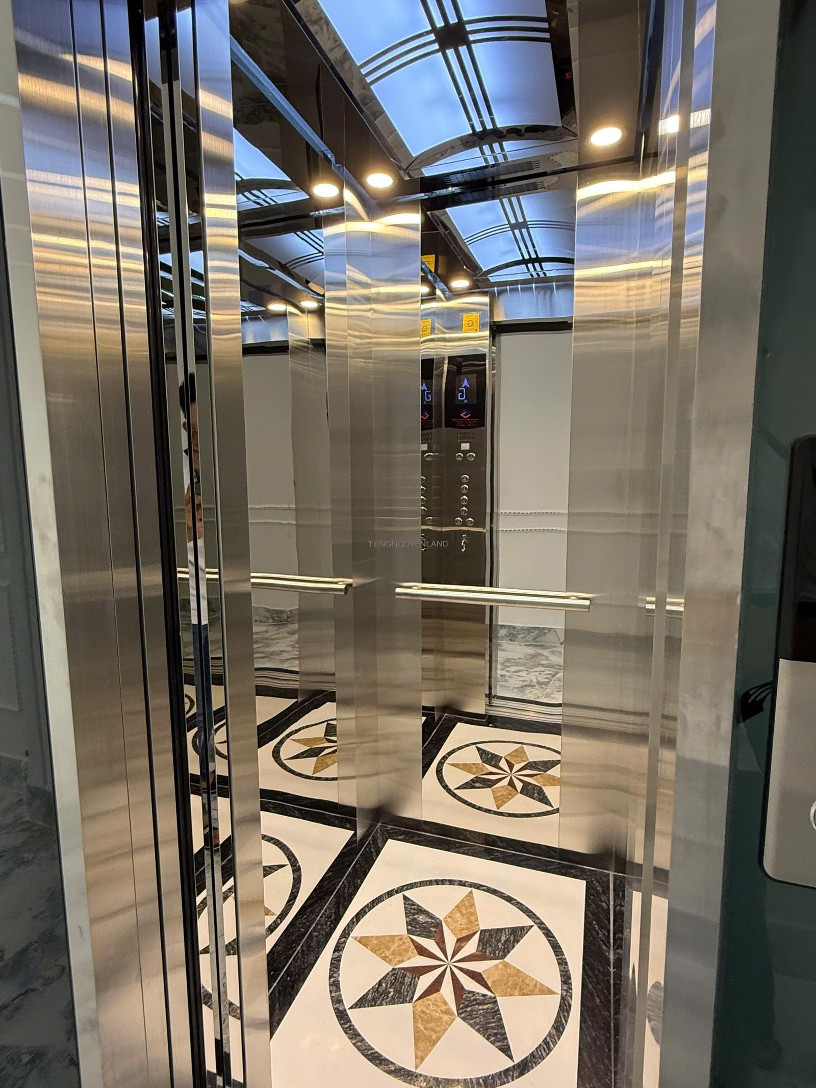 z6897035305684_879cddff3f3b49ce9164a7f61231bdb2