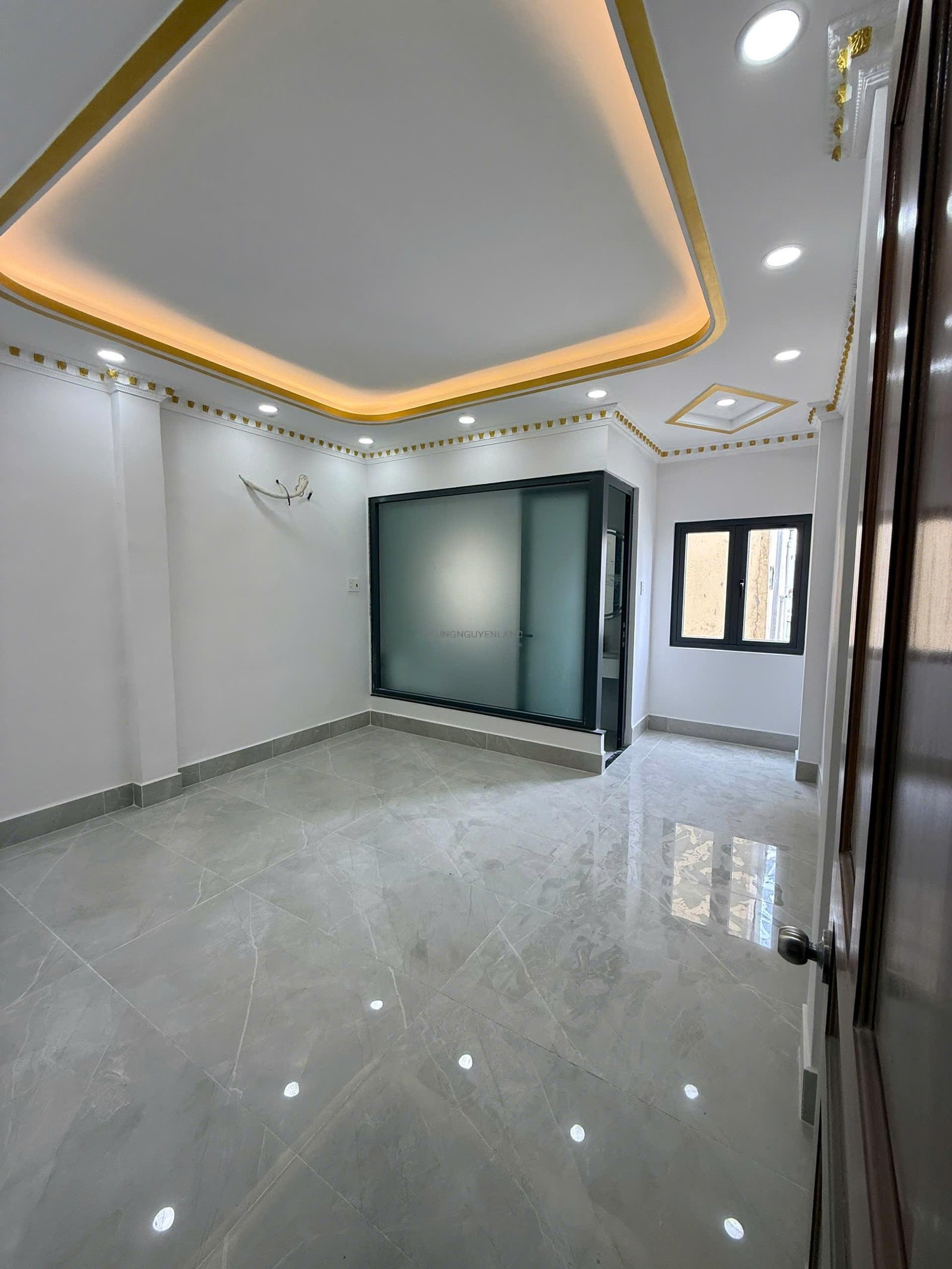 z6897035399070_d2fa93188dff7a1dce9fd8a01b561697