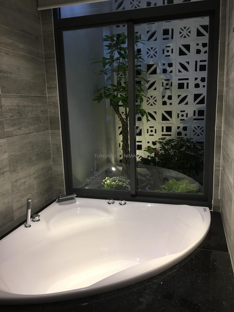 z6928375803316_f8b545c114384cc719152c5edb33232d