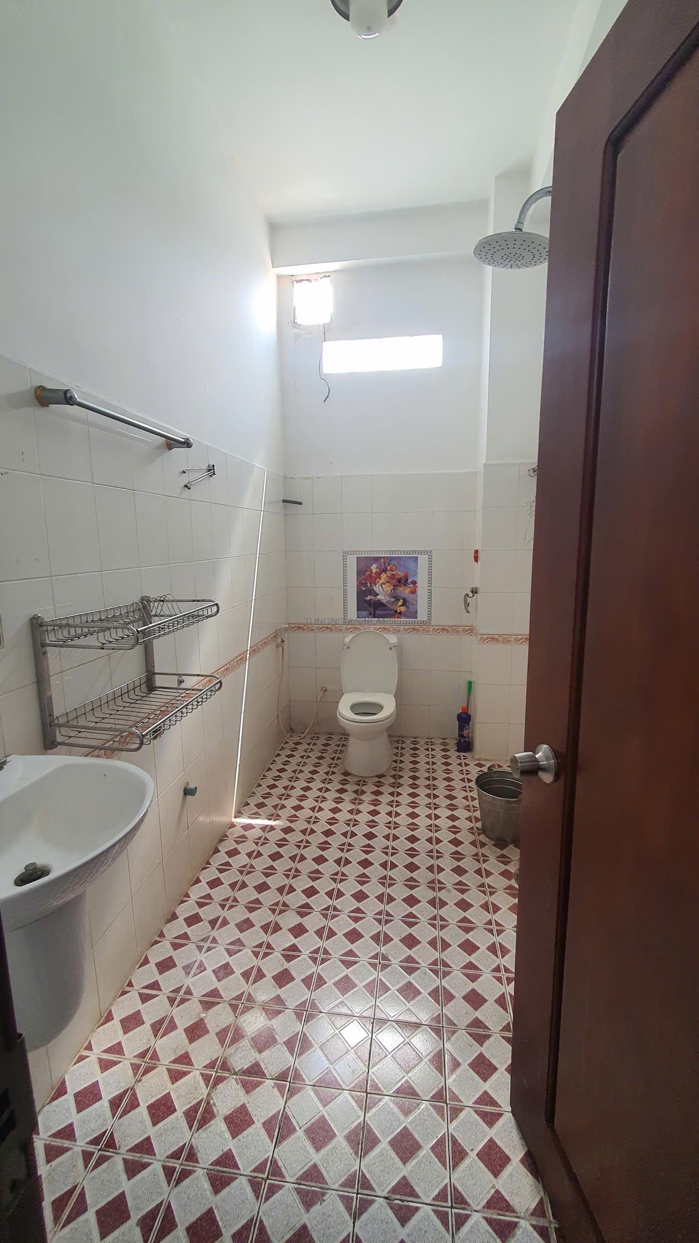 z7014411843076_2f3e0fdcd75f4753cc5e63e778f60efe