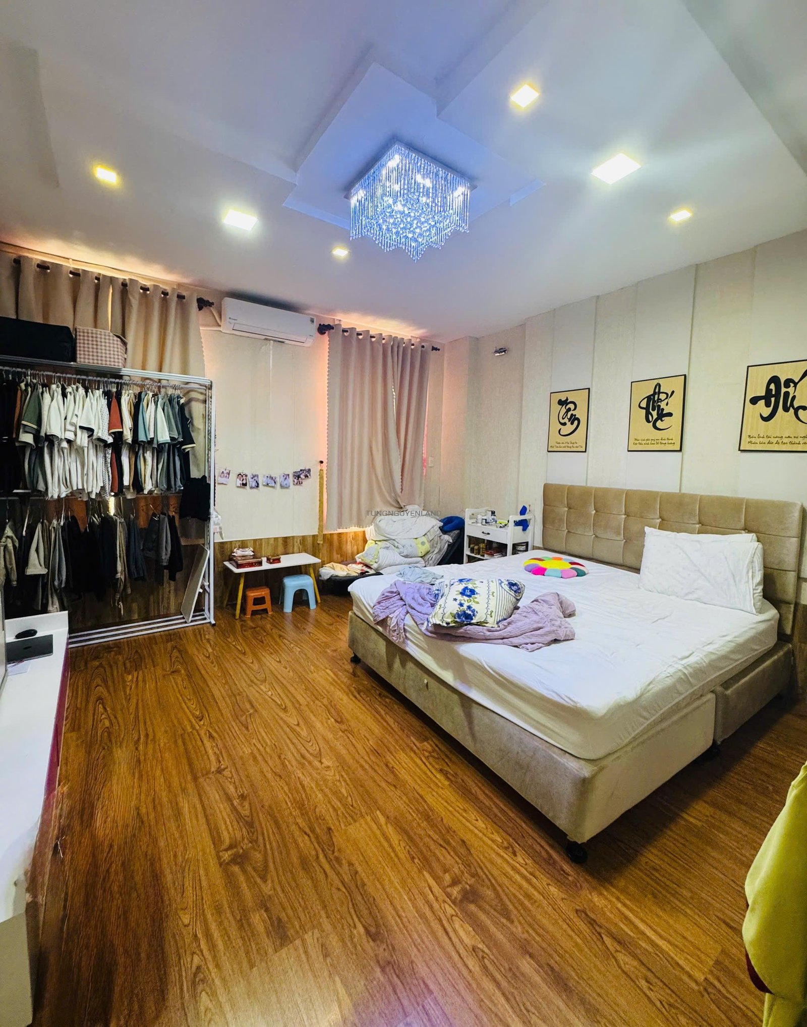 z7119647180018_5b399dc692f568fd5370321648330e8d