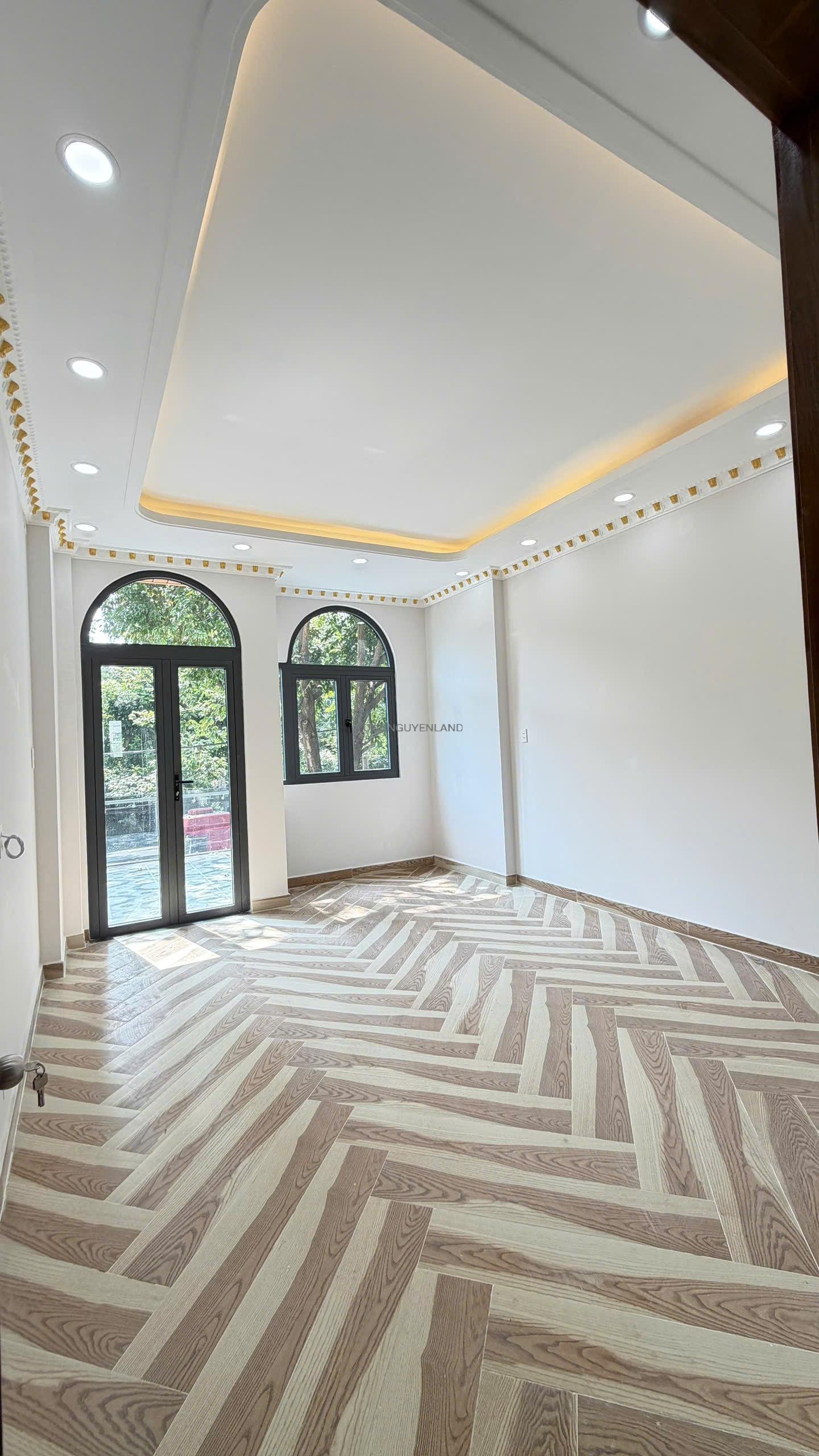 z7298351368595_6520ddd05bfcde98bffa971b66275a04