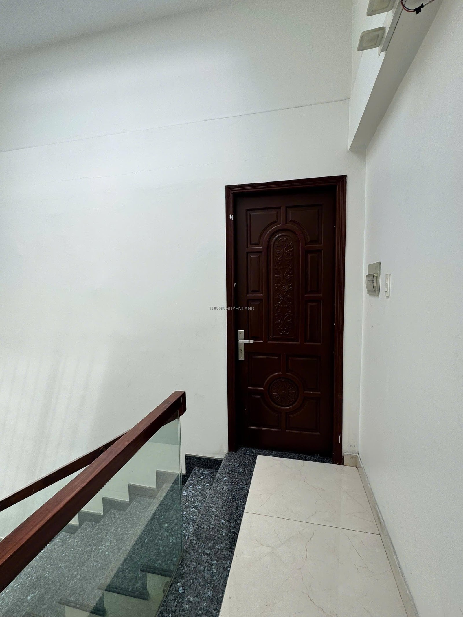 z7425415208102_90617fc9c34e494d069bb46acc61ad21