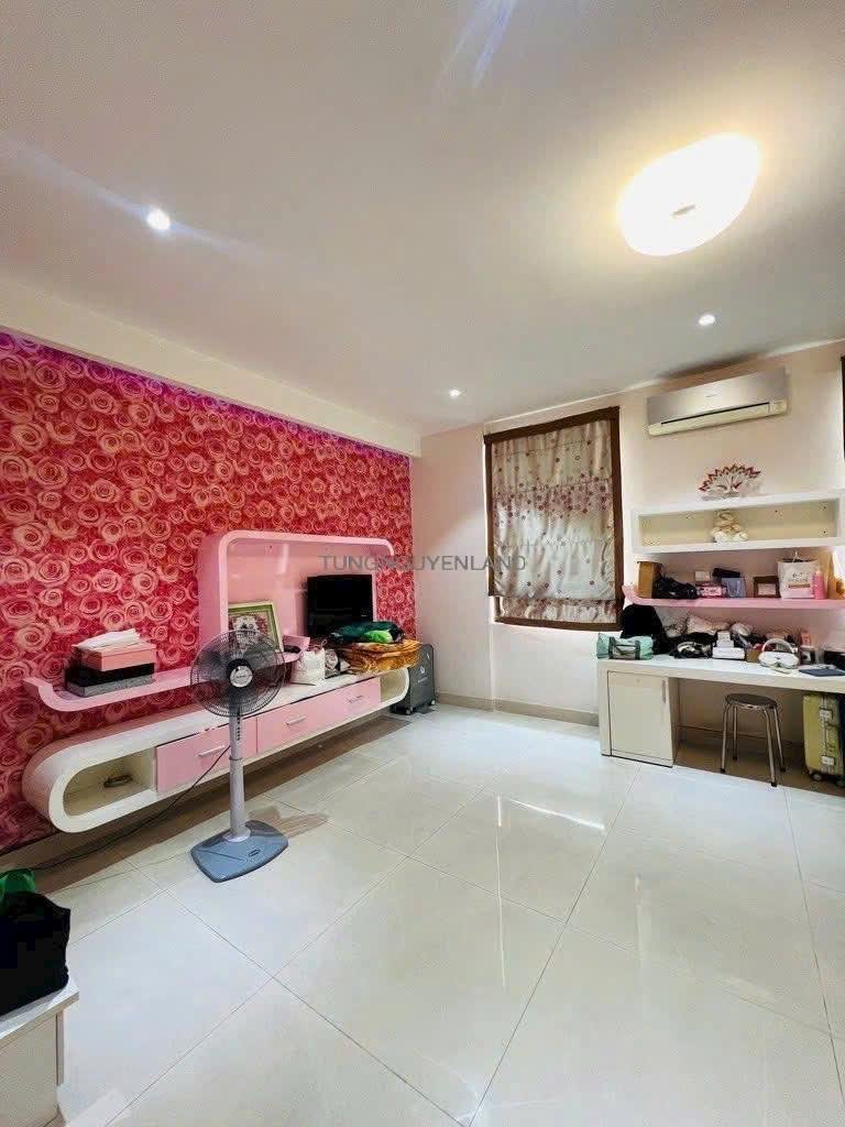 z7465932653301_28898ae6e76d7f1652a345599a830205