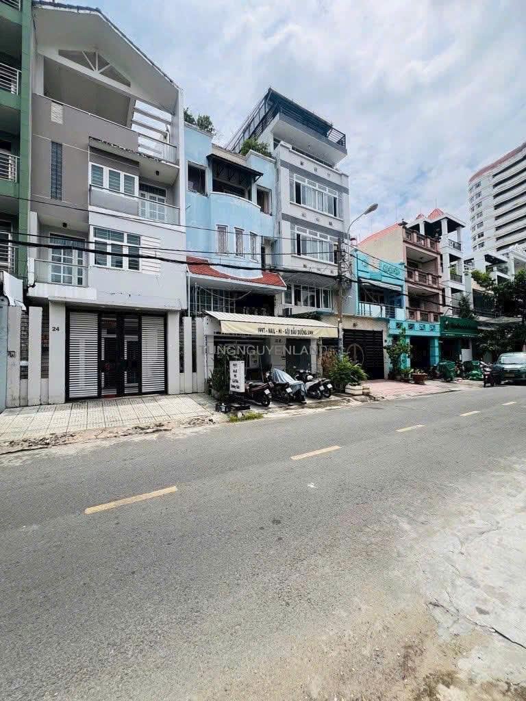 z7465932654484_be463a748cb7f3c4e0710cccf86e3e10