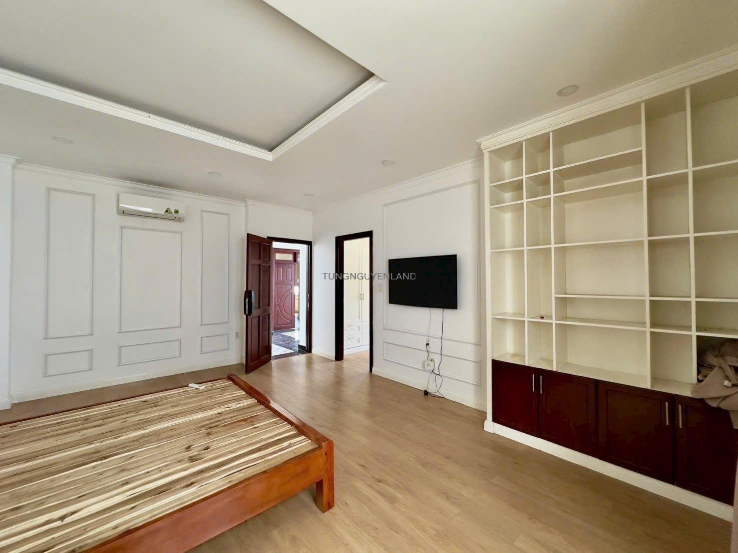 Bán biệt thự căn góc 2 mặt tiền Khu Tên Lửa 9mx20 3 lầu