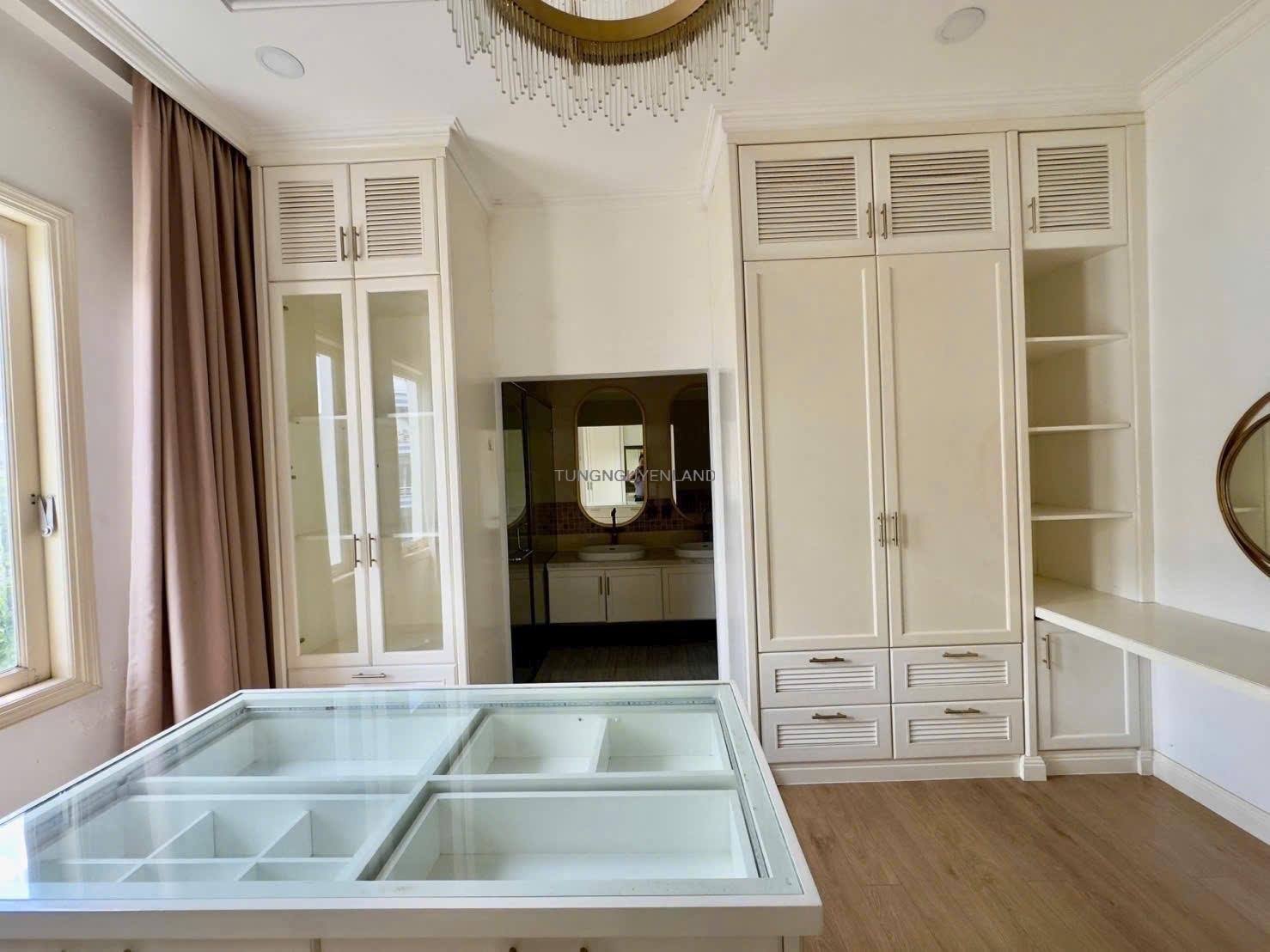 Bán biệt thự căn góc 2 mặt tiền Khu Tên Lửa 9mx20 3 lầu