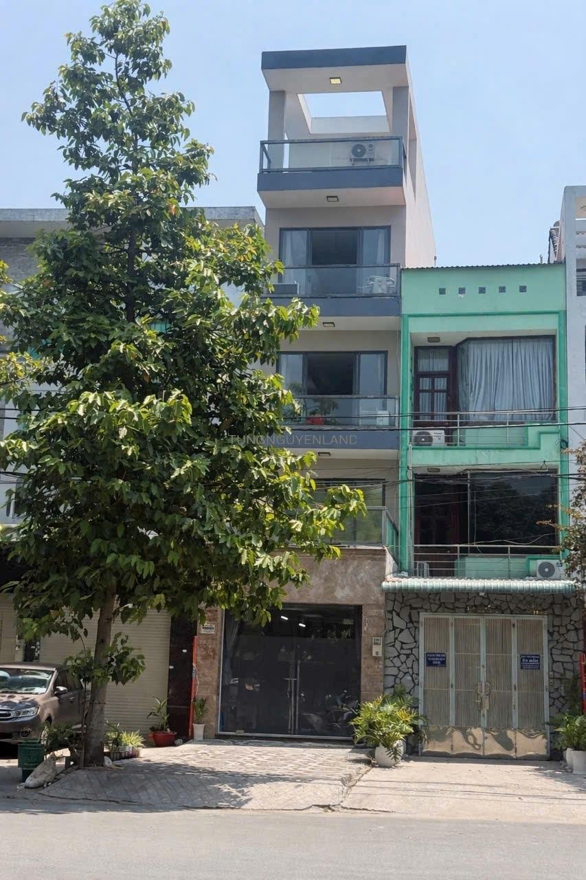 Bán nhà mặt tiền KD đường Vành Đai Trong Khu Tên Lửa 4mx25m 4 lầu
