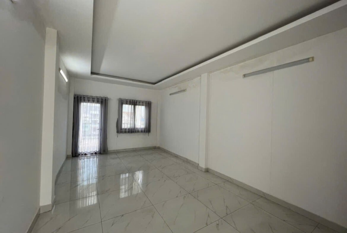 Bán nhà mặt tiền KD đường Vành Đai Trong Khu Tên Lửa 4mx25m 4 lầu