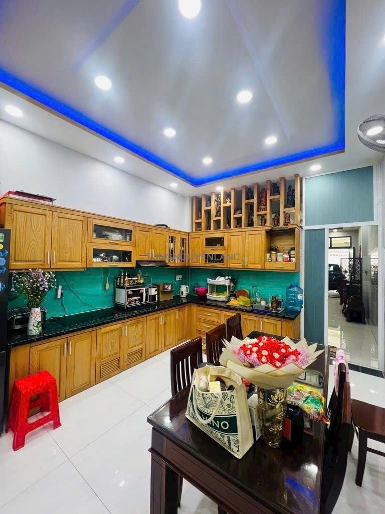 z7768477941526_1b1f05fbec19b1b2ac1a6ac8d0e38106 Bán nhà mặt tiền đường Đoàn Phú Tứ 4×20 3 lầu