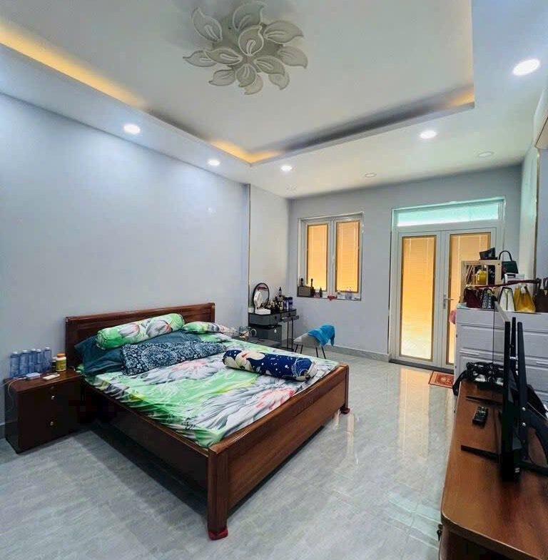Bán nhà mặt tiền đường Đoàn Phú Tứ 4×20 3 lầu