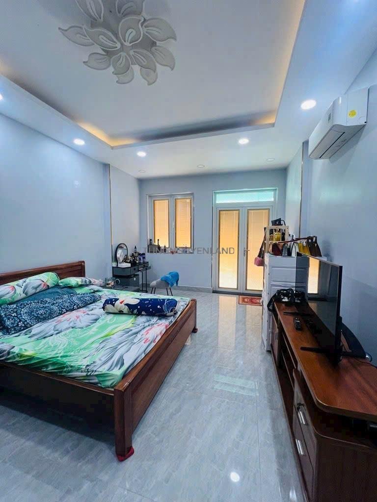 z7768478977923_458dfa0c9b18d5efde31f4d7a6929afc Bán nhà mặt tiền đường Đoàn Phú Tứ 4×20 3 lầu