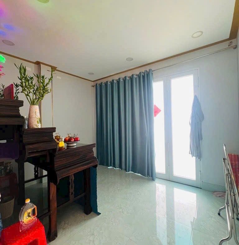 Bán nhà mặt tiền đường Đoàn Phú Tứ 4×20 3 lầu