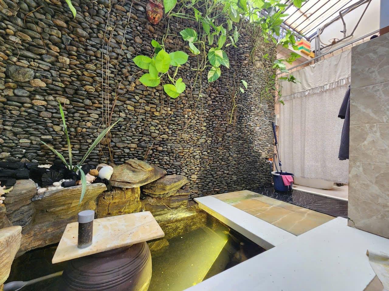 Bán nhà mặt tiền khu Tên Lửa 5mx19m 3 lầu đẹp