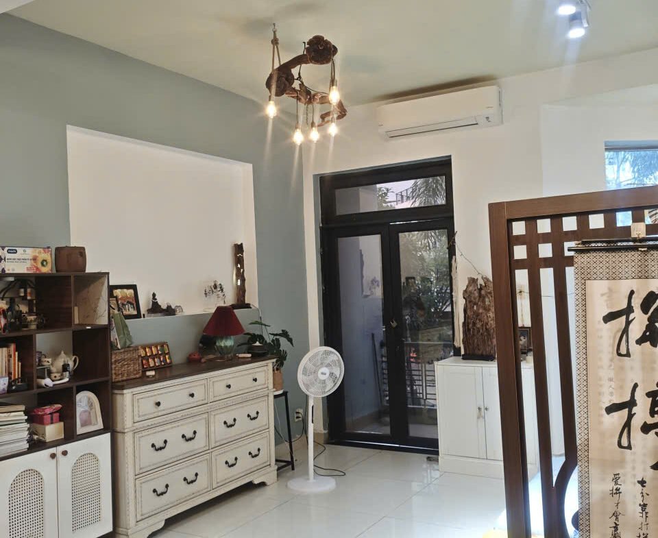 Bán nhà mặt tiền Kinh Doanh 5mx20m 3 lầu khu Ao Sen