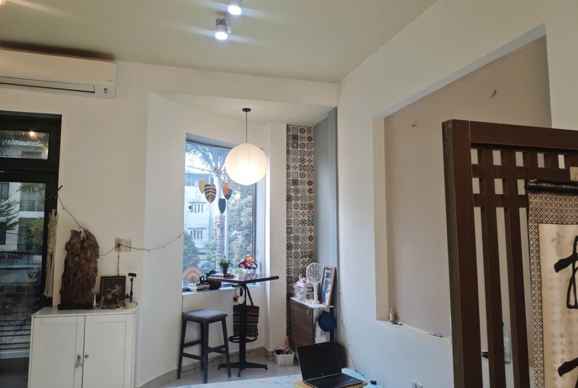 Bán nhà mặt tiền Kinh Doanh 5mx20m 3 lầu khu Ao Sen