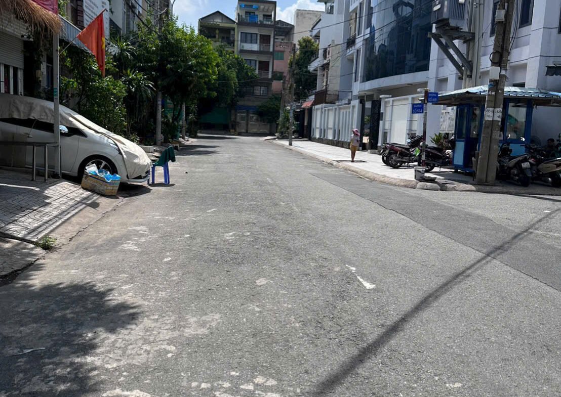 Bán đất góc 2 mặt tiền Khu Tên Lửa 5mx20m